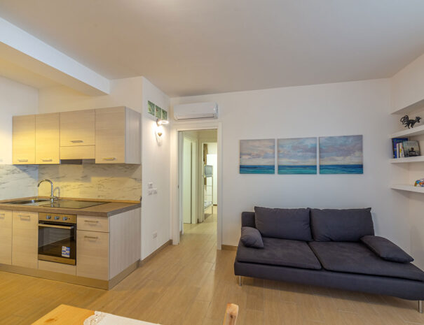 20200104_1021BB-Villa-montreux-appartamento-Le-rose