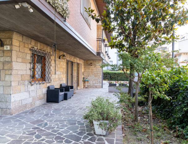 2025-villa montreux_0141-elaborate-web